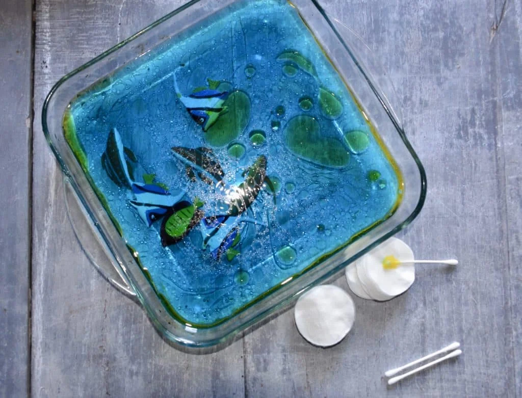 Filtration experiment showing oil spill cleanup